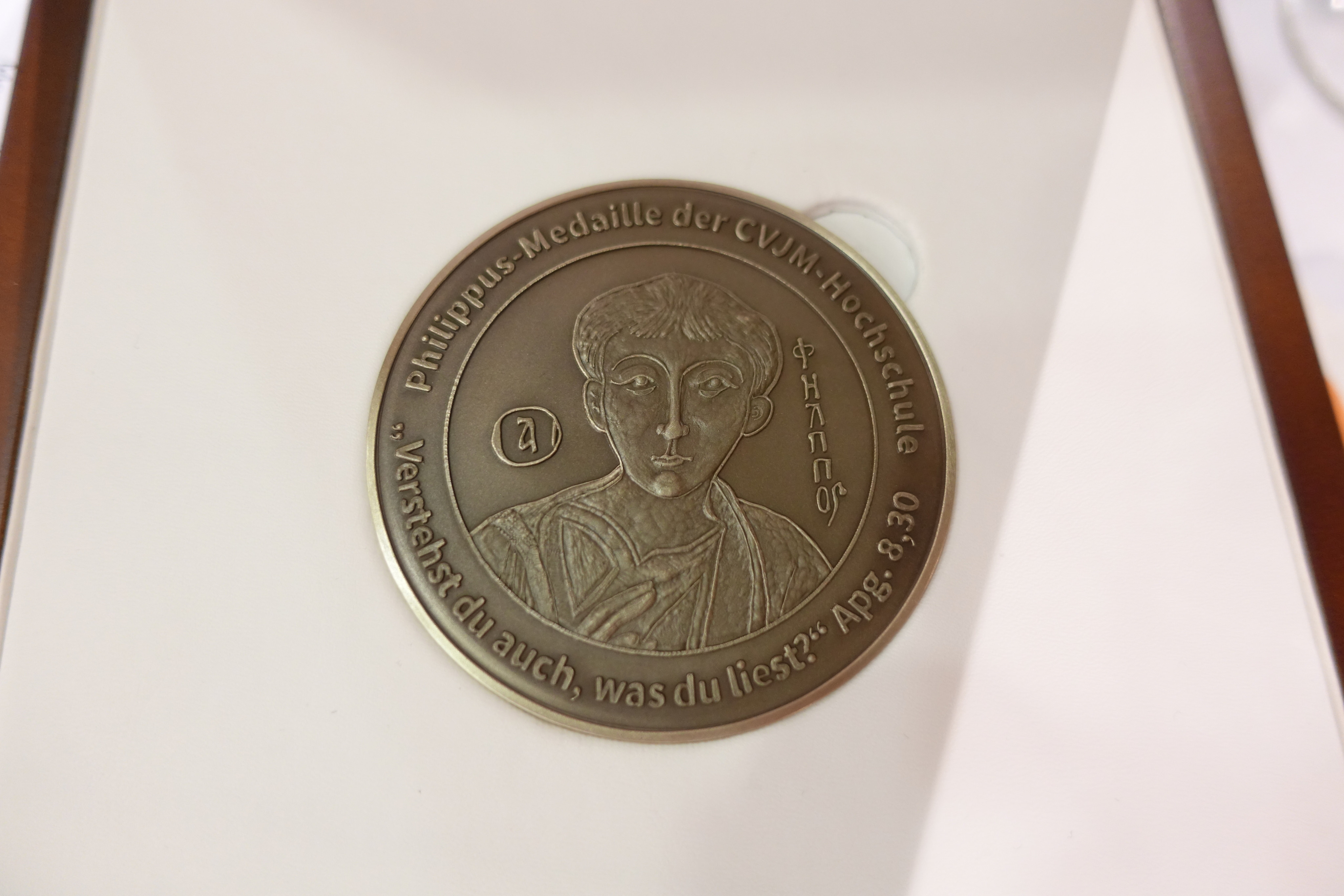 Wilma und KarlHeinz Stengel erhalten PhilippusMedaille CVJMHochschule