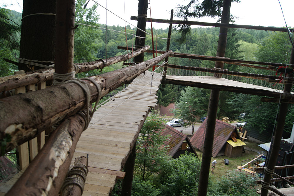 Brücke zu einer Plattform